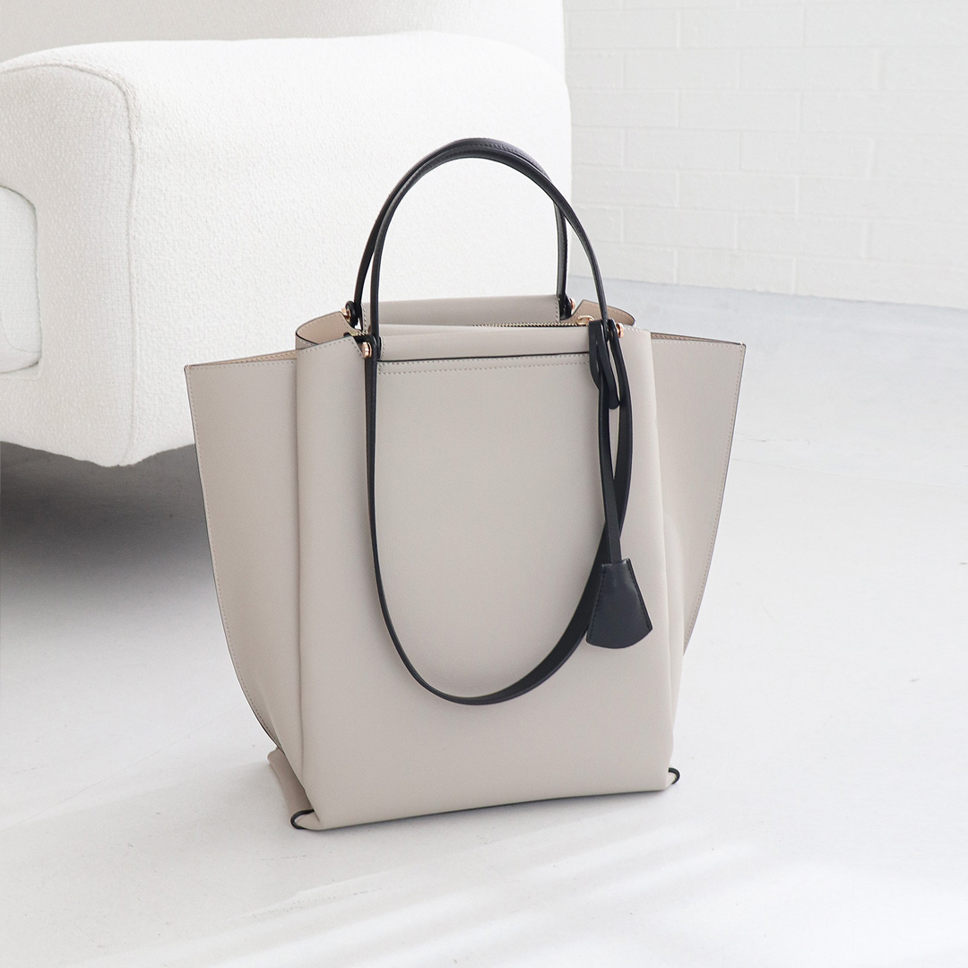 LILY / 縦型A4トートバッグ