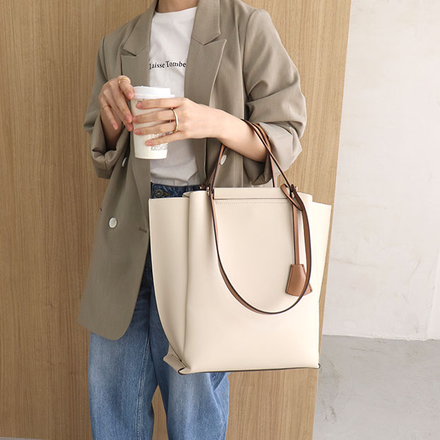 LILY / 縦型A4トートバッグ