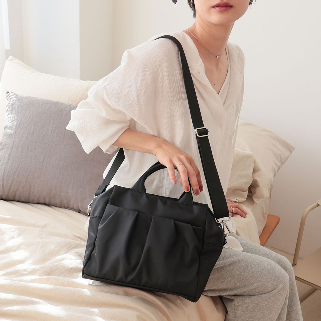 ギャザーポケット2WAYボストンバッグ