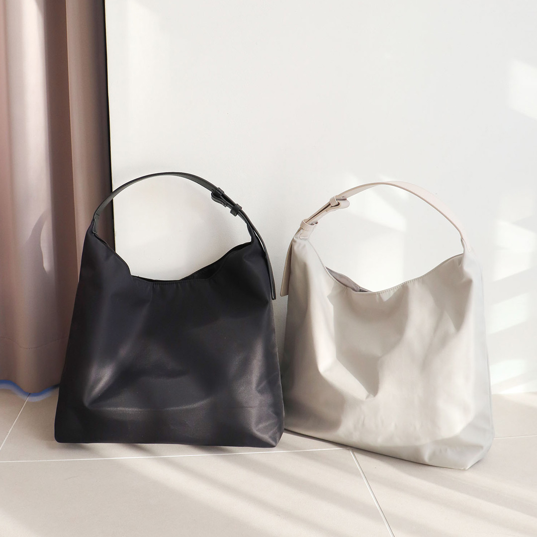 軽量ワンショルダーバッグ